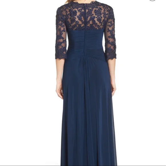 La Femme Ruched Navy Twist Column Gown - Women's Size 14 - Mother of the bride - Picture 5 of 14